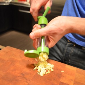 Chef'n Garlic Machine